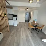 606 B2 Almar Luxury Residence-renting & Free Pool Apartmán Năvodari