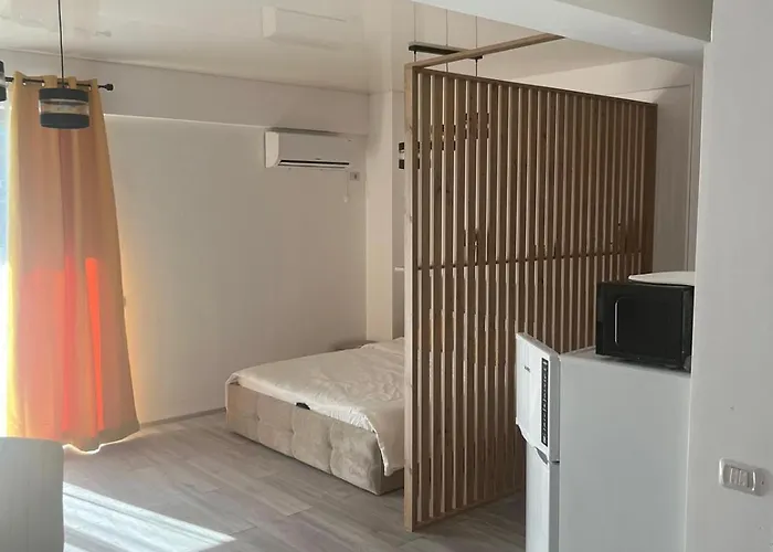 606 B2 Almar Luxury Residence-renting & Free Pool Apartment