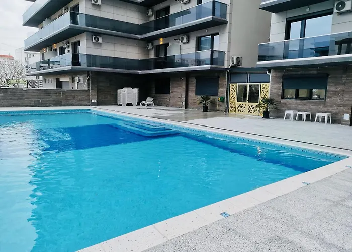 606 B2 Almar Luxury Residence-renting & Free Pool *